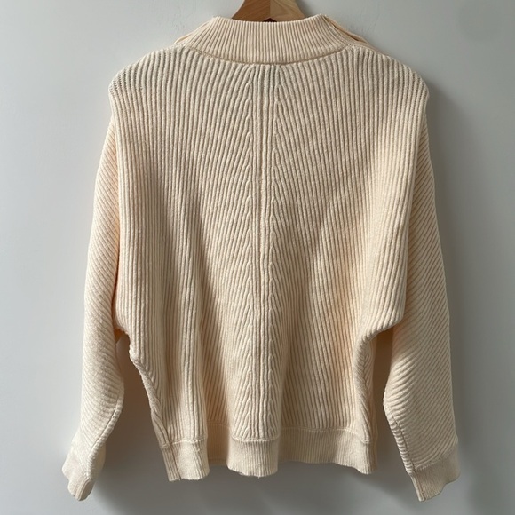 Elie Tahari Mock Neck Sweater Ivory dolman sleeves gold buttons on shoulders L - Picture 5 of 16